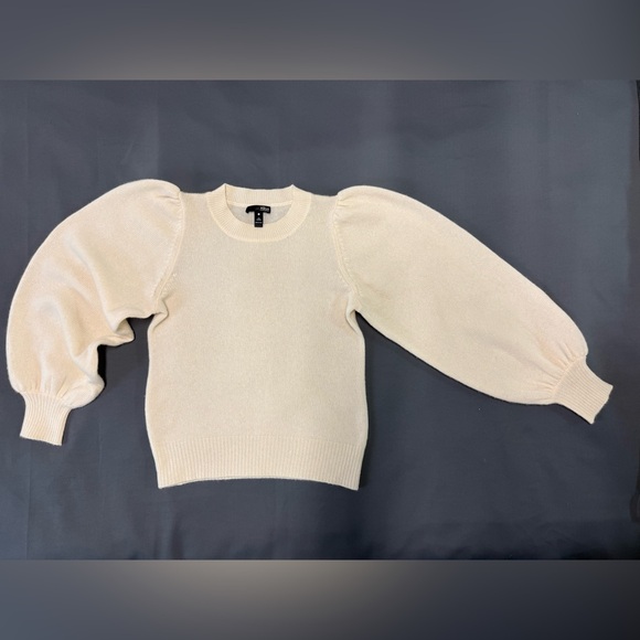 AQUA Cashmere
Puff-Sleeve Cashmere Sweater , size XS - Picture 3 of 12